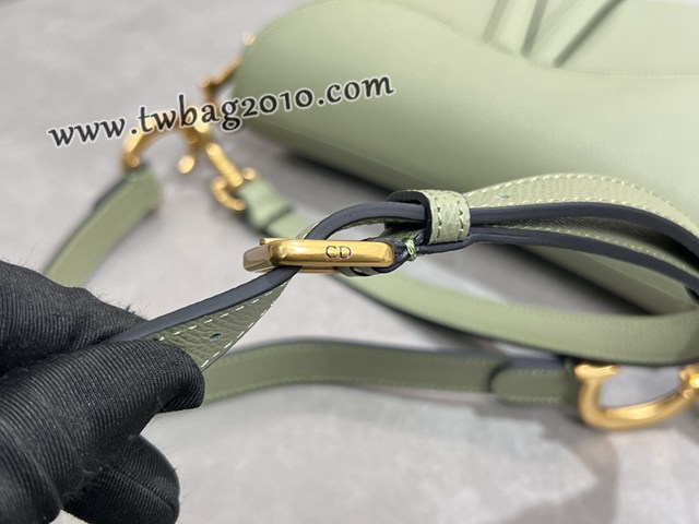 Dior专柜经典马鞍包迪奥高仿原单绿色大号马鞍包腋下肩背包 djfk1631